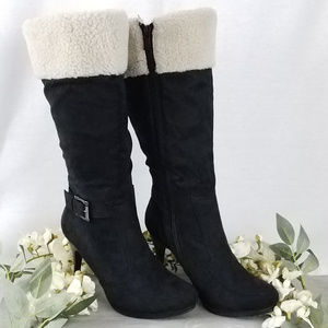 NEW!! Forever Suede boots with Sherpa lining